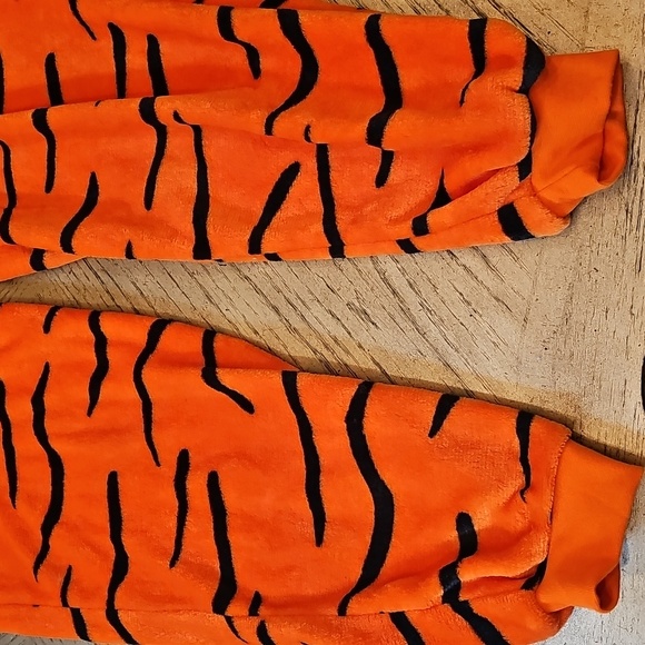 Tiger Onesie Costume XL Unisex - Picture 9 of 14